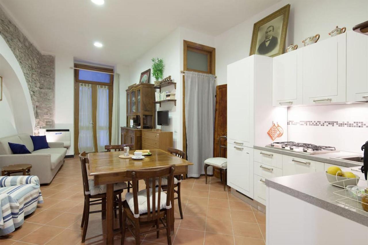 La Cantina Di Lorenza เวอนาซซา ภายนอก รูปภาพ